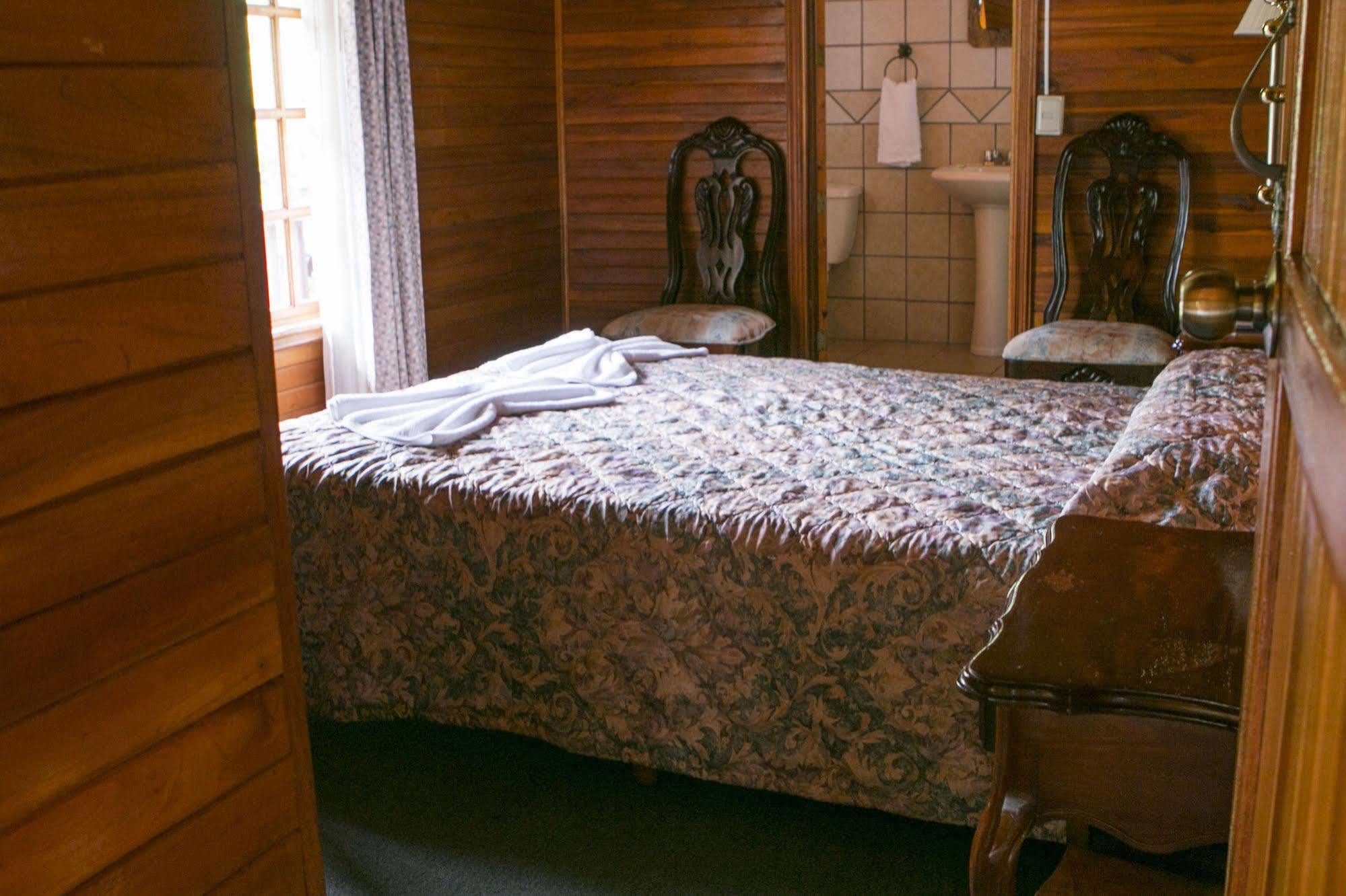 Santa Elena Lodge Cuajiniquil Ngoại thất bức ảnh