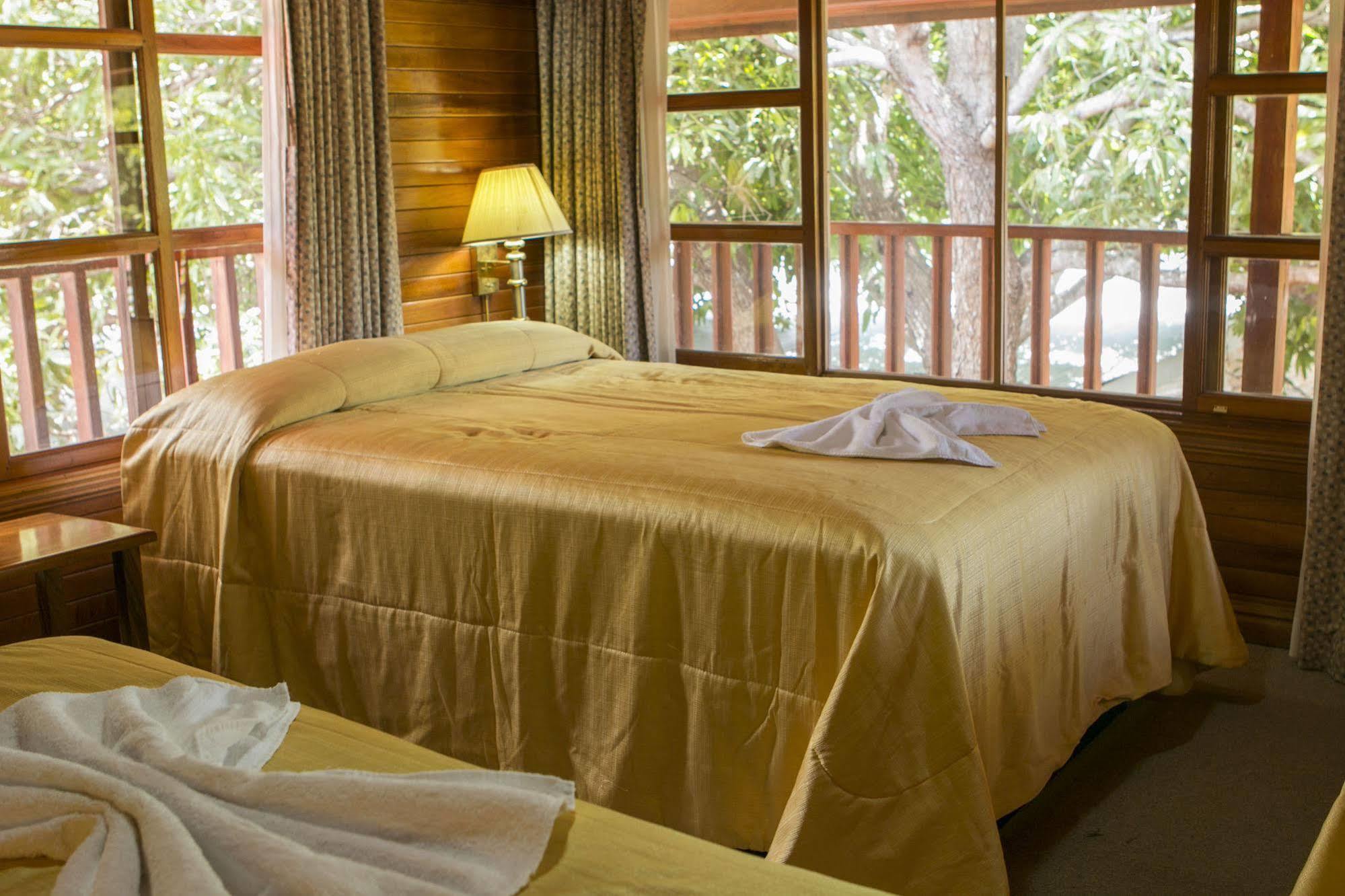 Santa Elena Lodge Cuajiniquil Ngoại thất bức ảnh