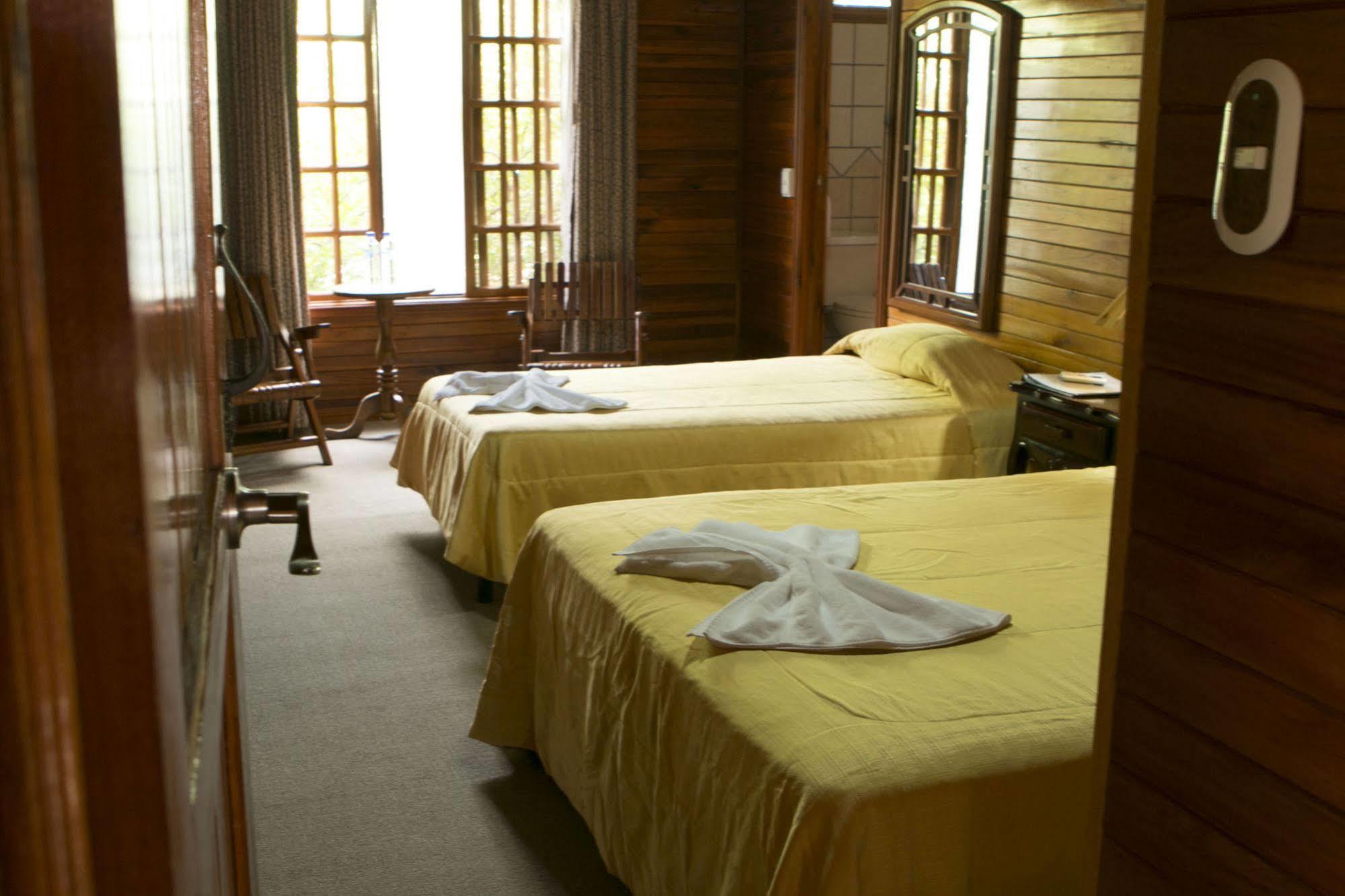 Santa Elena Lodge Cuajiniquil Ngoại thất bức ảnh